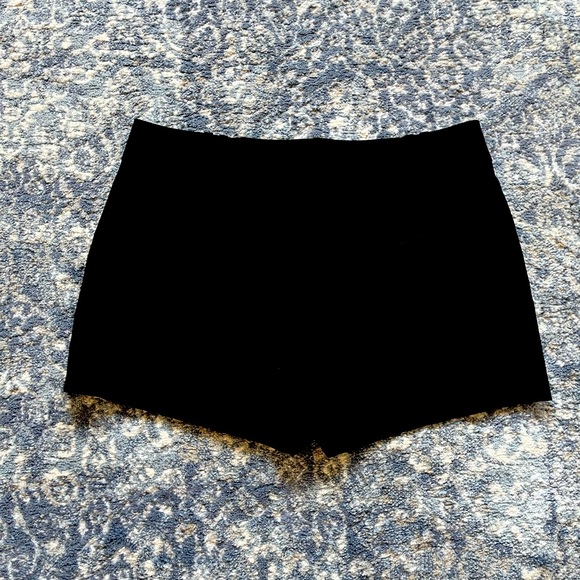 Marciano shorts - Picture 2 of 2